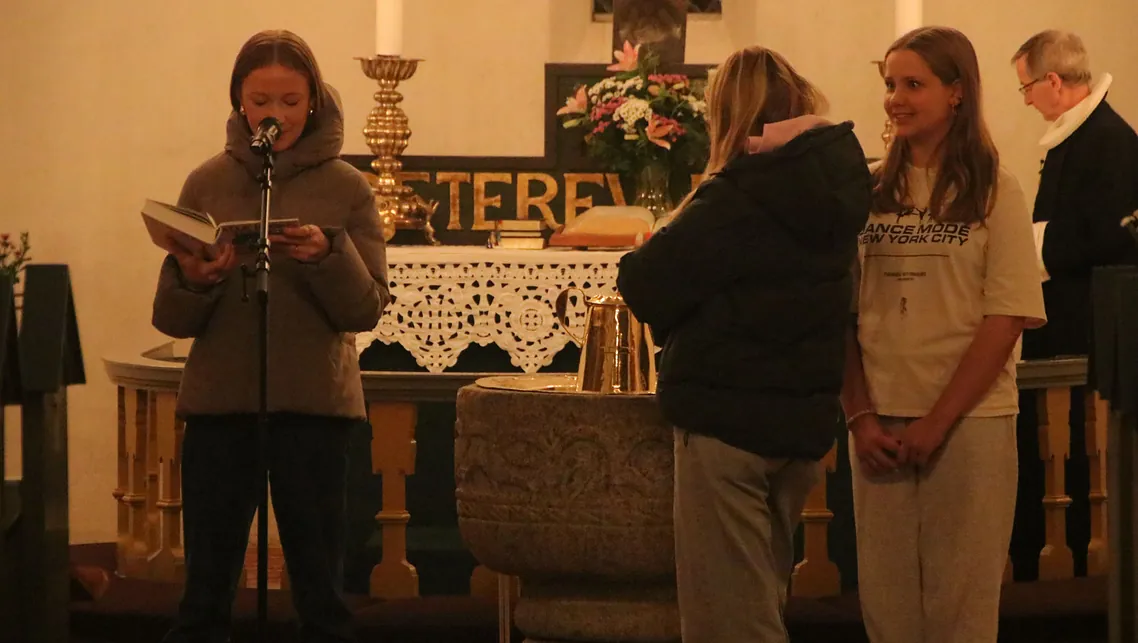 Konfirmander til BUSK gudstjeneste i Lintrup Kirke