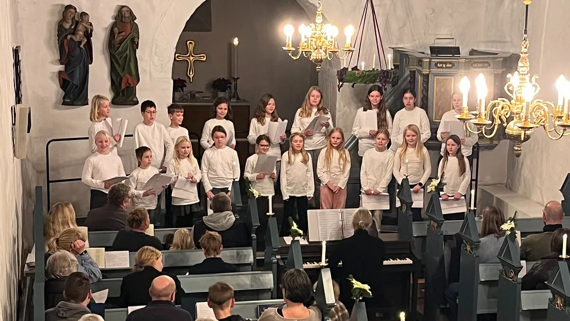 Adventskoncert med koret i Rødding Sognekirke